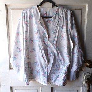 Landau White w/Floral Design size Large